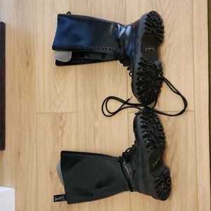 Semi new Gripfast leather boots. Made in England